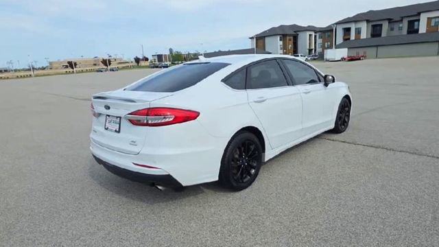 Used 2020 Ford Fusion SE FWD image 7