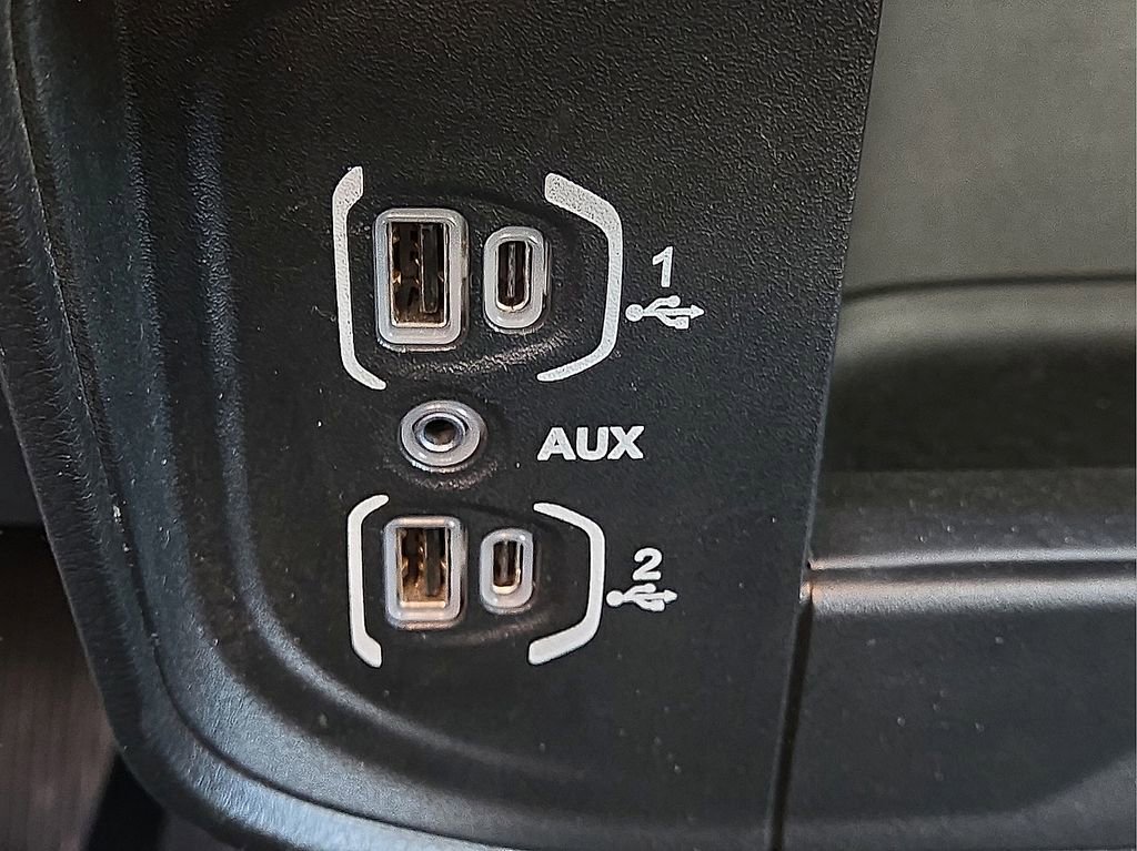 Used 2024 RAM 2500 Laramie image 27