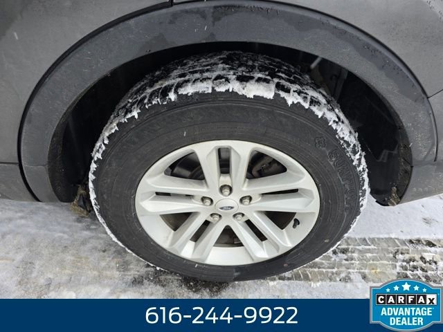 Used 2015 Ford Explorer XLT w/ Equipment Group 202A image 36