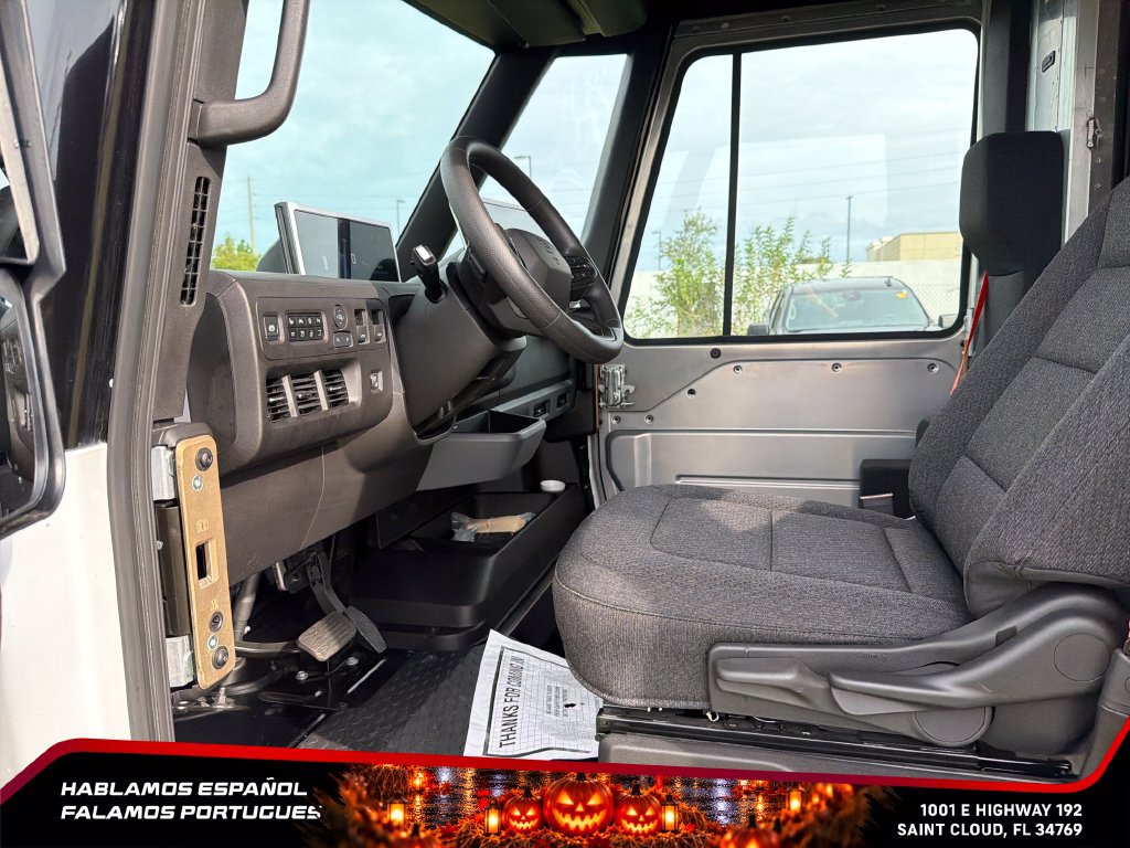 Used 2024 Chevrolet Brightdrop 400 w/ Commercial Equipment Package AWD/4WD image 13