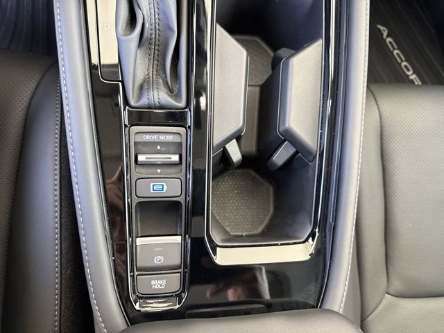 Certified 2025 Honda Accord Touring image 26