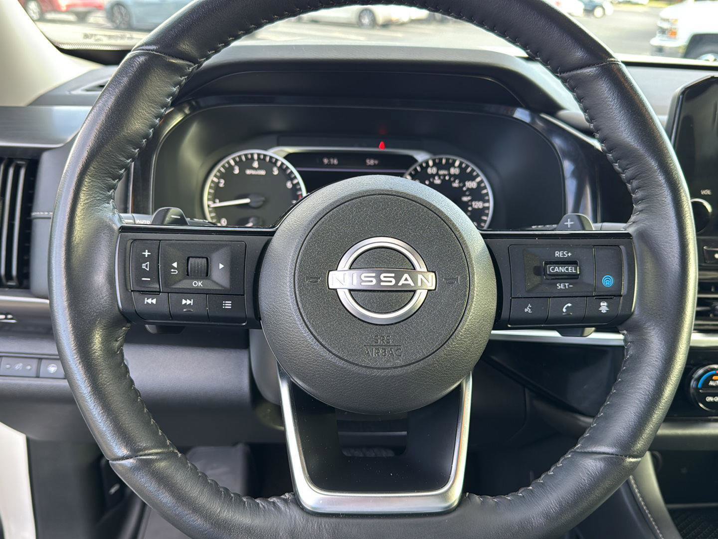 Used 2024 Nissan Pathfinder SL image 17