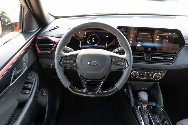 Used 2026 Chevrolet TrailBlazer RS w/ Convenience Package image 16