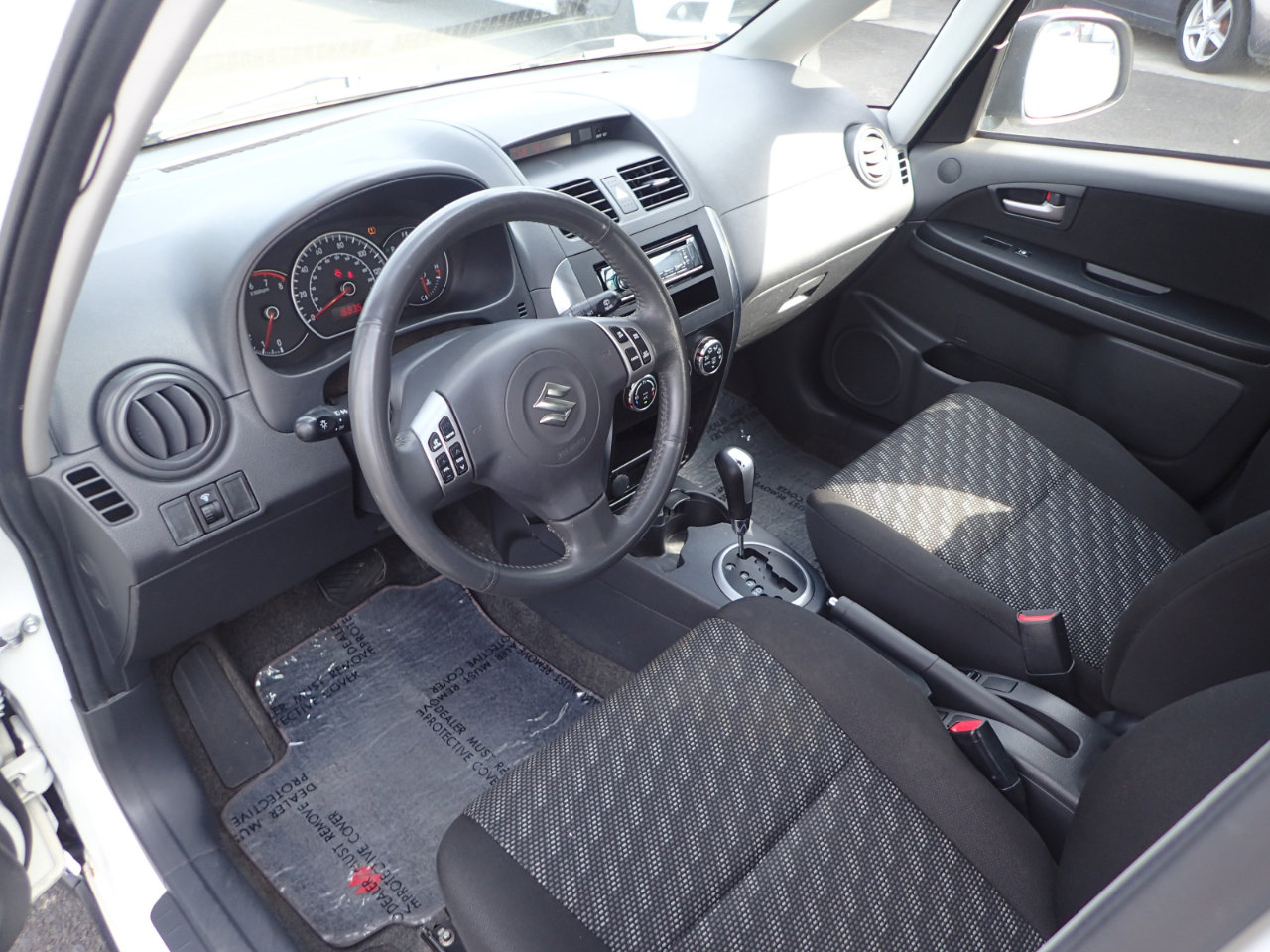 Used 2008 Suzuki SX4 AWD Hatchback image 9