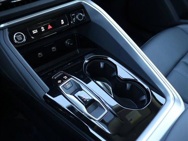 Certified 2025 Audi Q5 Premium w/ Convenience Package AWD/4WD image 20