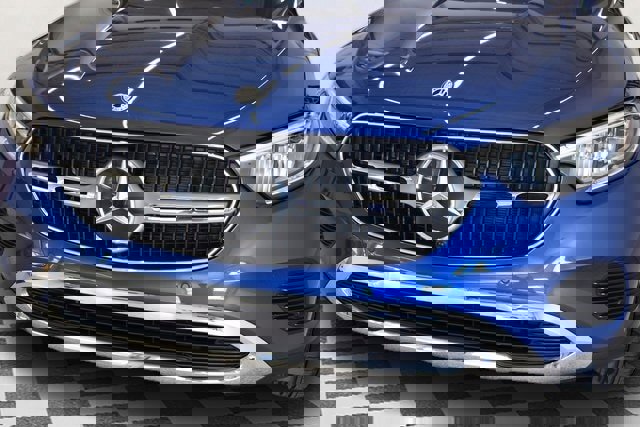 New 2025 Mercedes-Benz GLC 300 4MATIC image 16