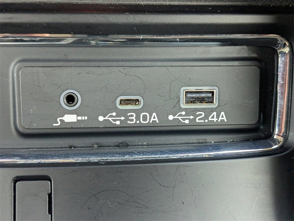 Certified 2024 Subaru Ascent Limited w/ Technology Package image 24