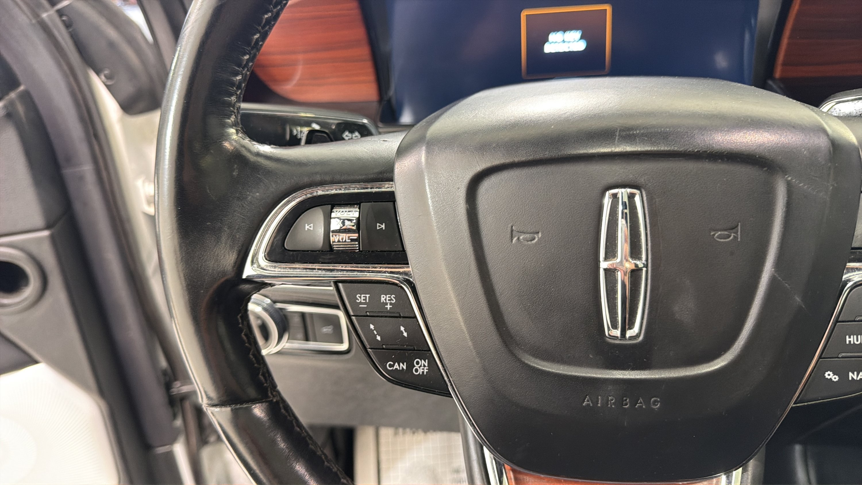 Used 2021 Lincoln Navigator L Reserve RWD image 12