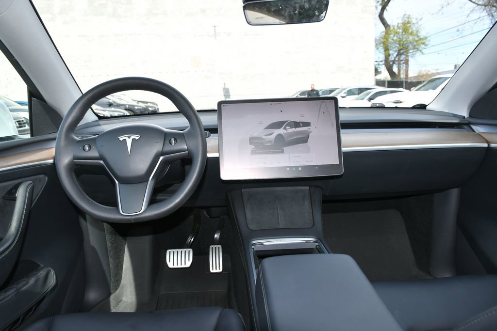 Used 2023 Tesla Model Y Performance AWD/4WD image 30