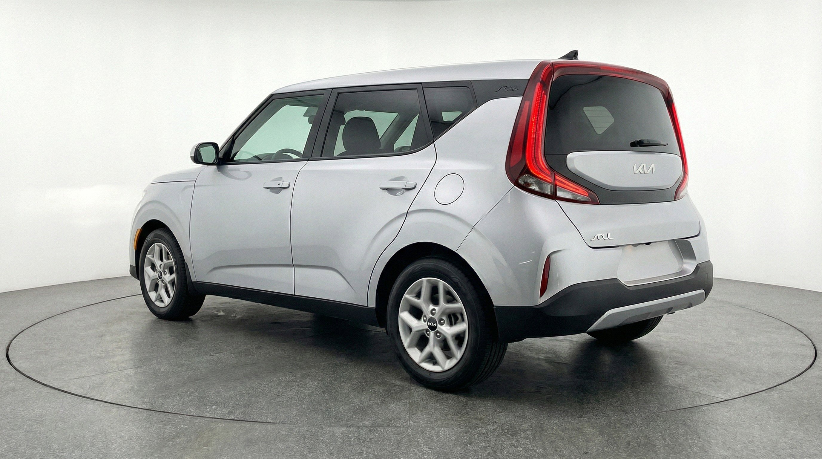 Used 2025 Kia Soul LX w/ LX Technology Package image 6