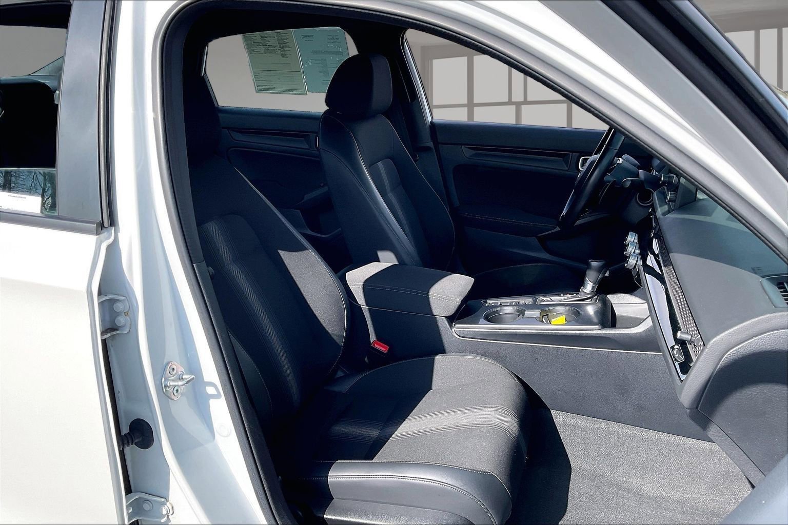 Used 2023 Honda Civic Sport image 29