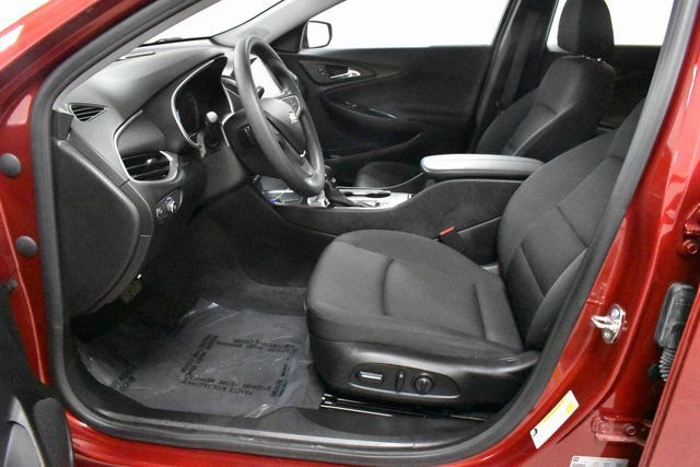Used 2023 Chevrolet Malibu LT image 12