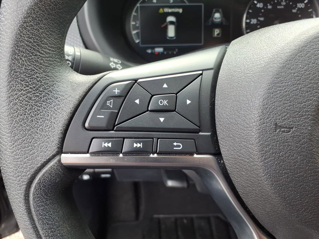 Used 2024 Nissan Kicks SV image 28