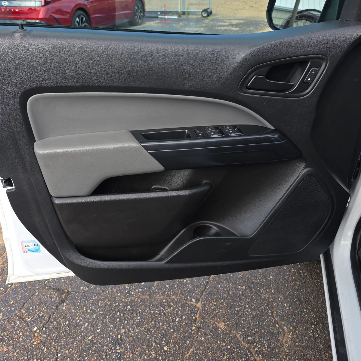Used 2022 Chevrolet Colorado W/T w/ WT Convenience Package RWD image 18