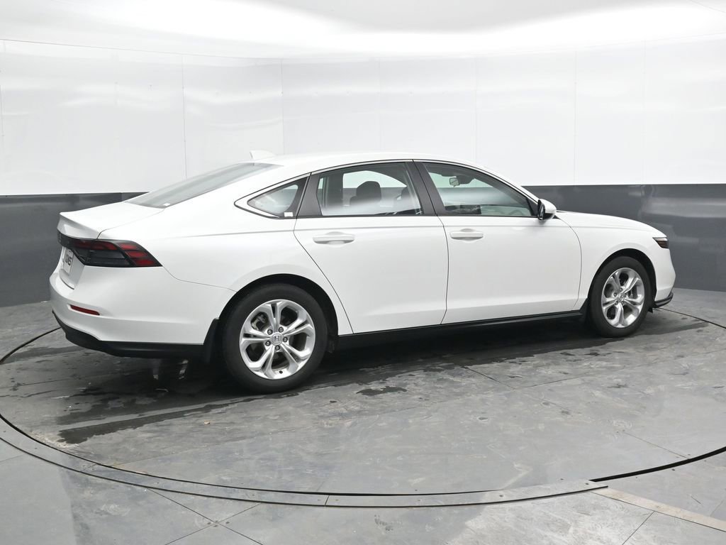 Used 2024 Honda Accord LX image 2