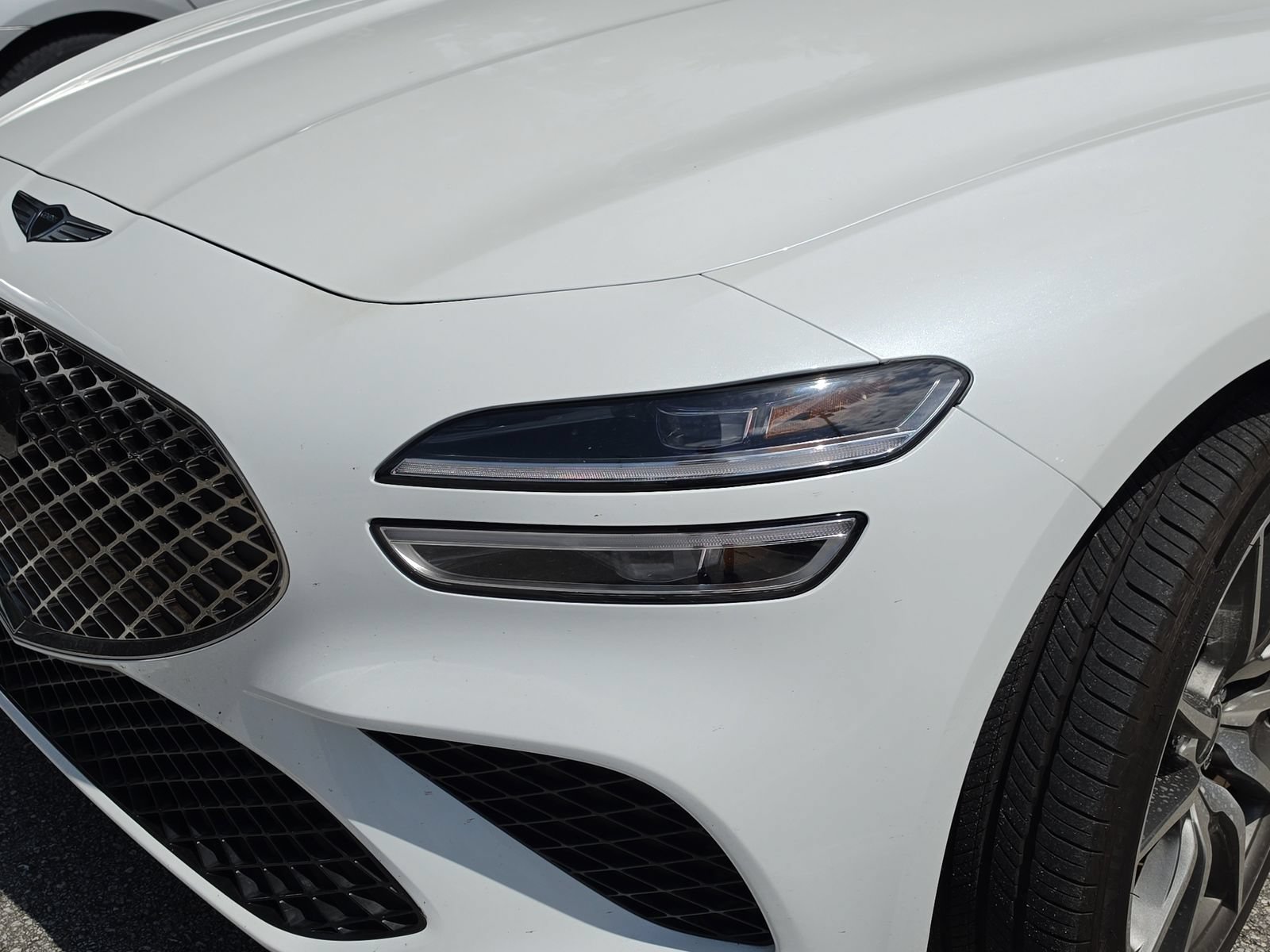 Used 2025 Genesis G70 2.5T RWD image 9