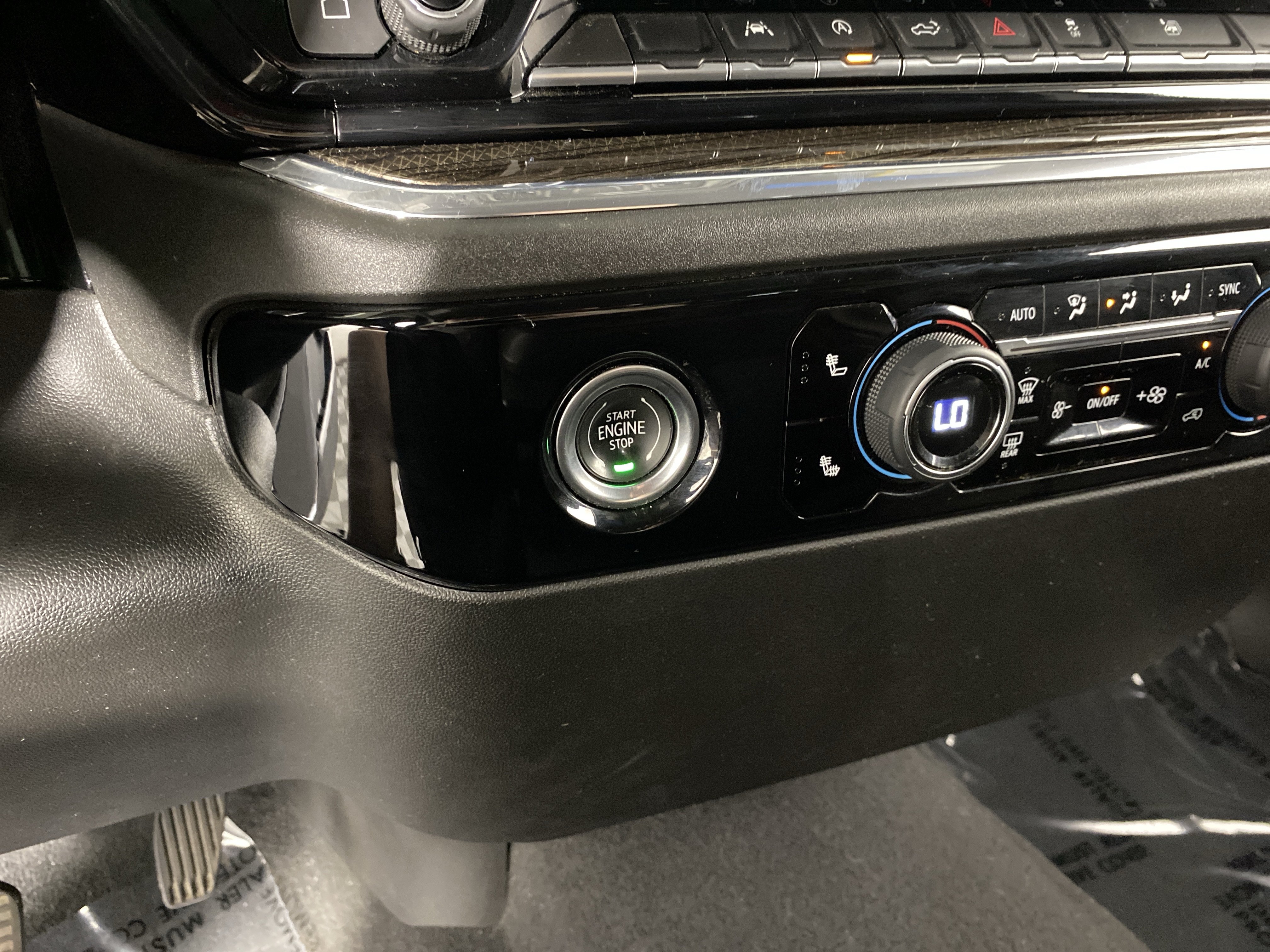 Used 2023 Chevrolet Silverado 1500 LT AWD/4WD image 32