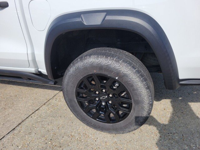 Used 2023 Chevrolet Colorado Trail Boss w/ LPO, Skid Plate Package AWD/4WD image 8