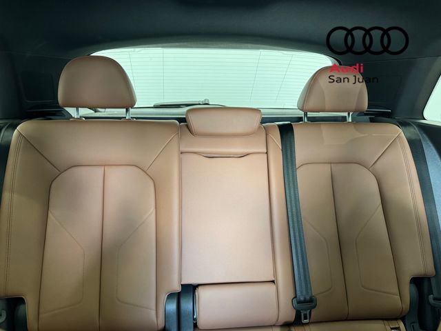 Used 2025 Audi Q3 2.0T Premium w/ Convenience Package AWD/4WD image 36