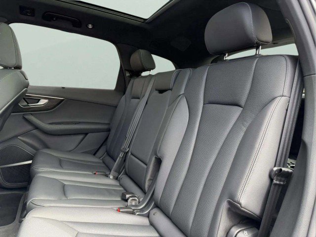 Certified 2025 Audi Q7 Premium Plus w/ Premium Plus Package image 23