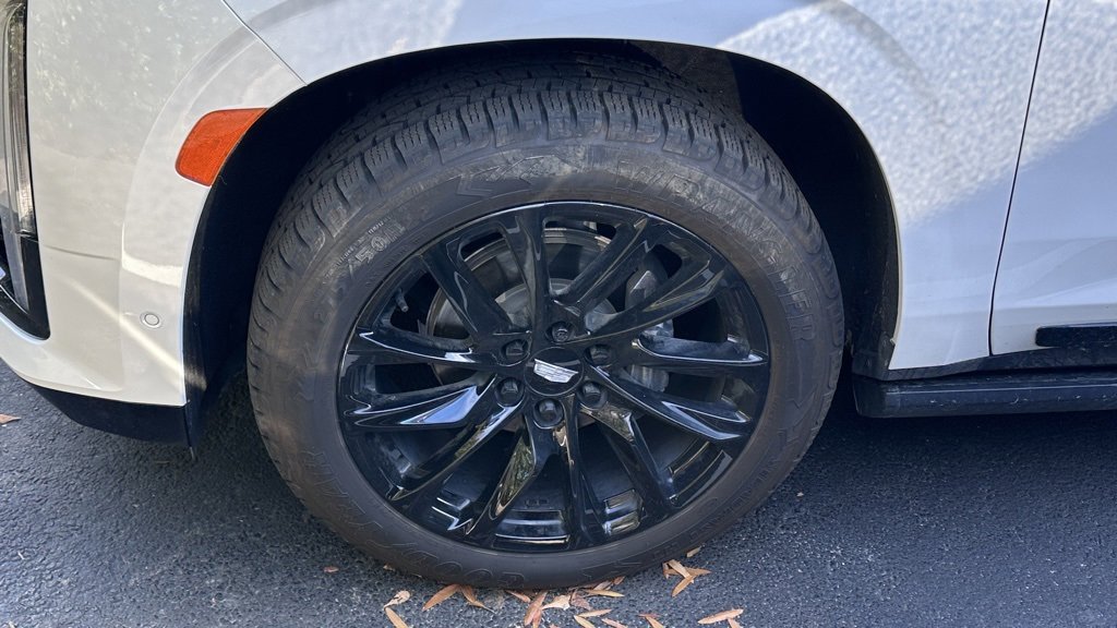 Used 2023 Cadillac Escalade Sport Platinum w/ LPO, ONYX Package image 12