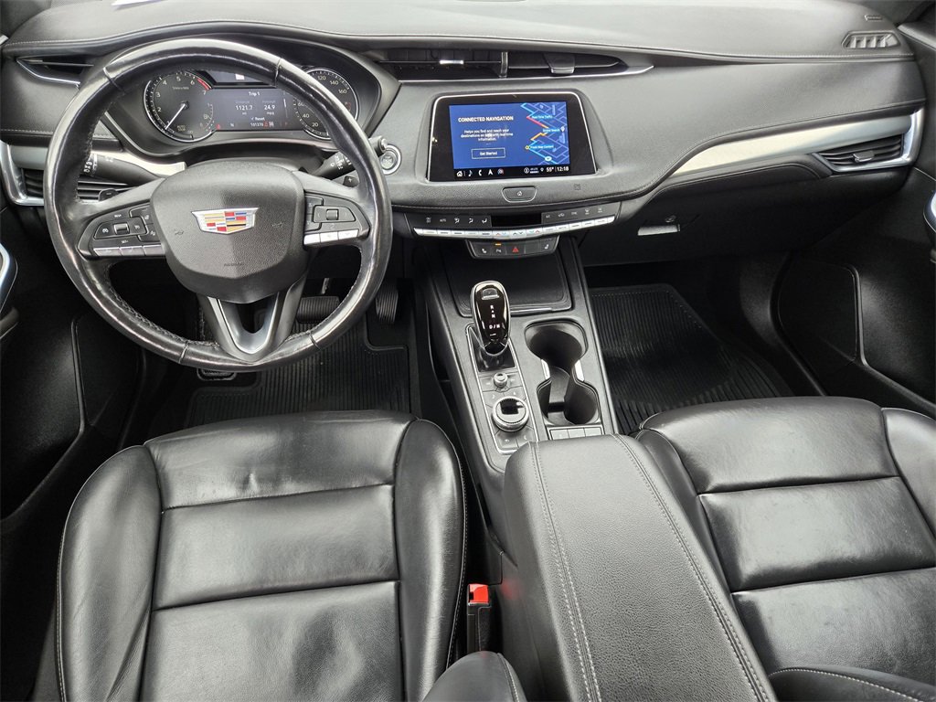 Used 2021 Cadillac XT4 Premium Luxury w/ Cold Weather Package image 17