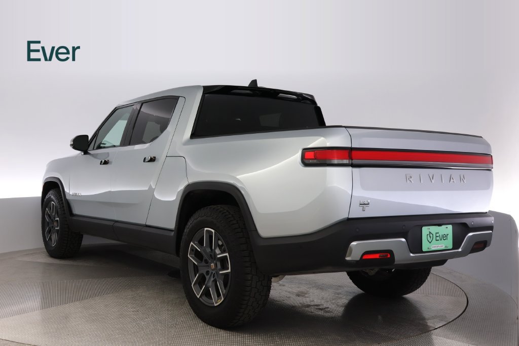 Used 2024 Rivian R1T Adventure Dual AWD/4WD image 17