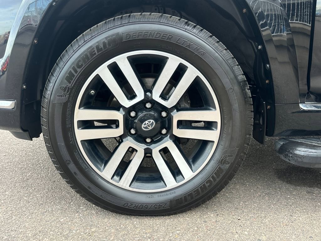 Used 2018 Toyota 4Runner Limited image 27