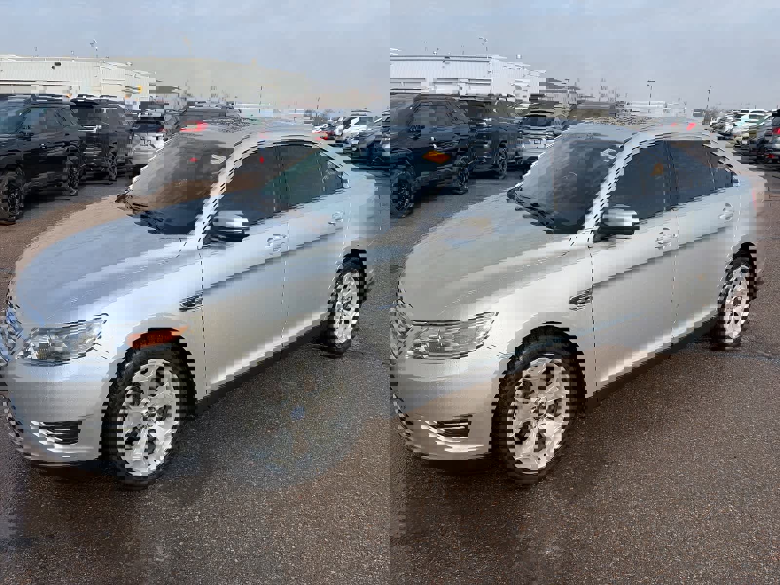 Used 2010 Ford Taurus SEL video 1