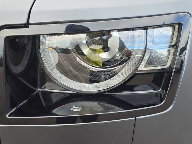 Used 2025 Land Rover Defender 130 V8 image 33