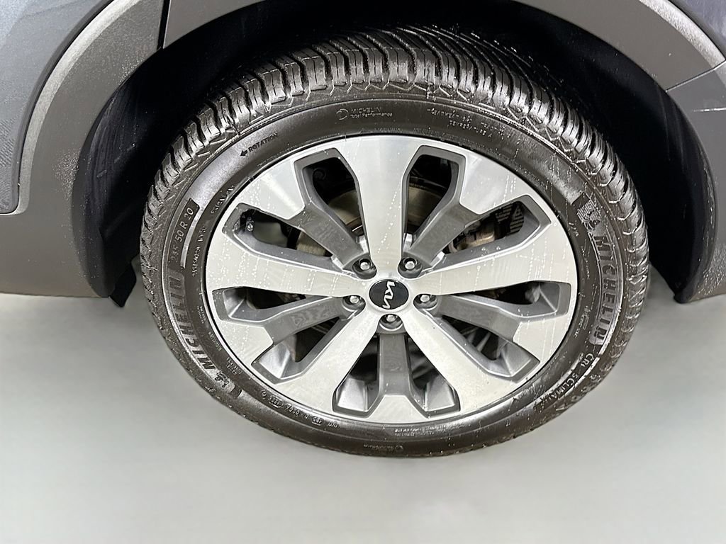 Used 2022 Kia Telluride S image 36