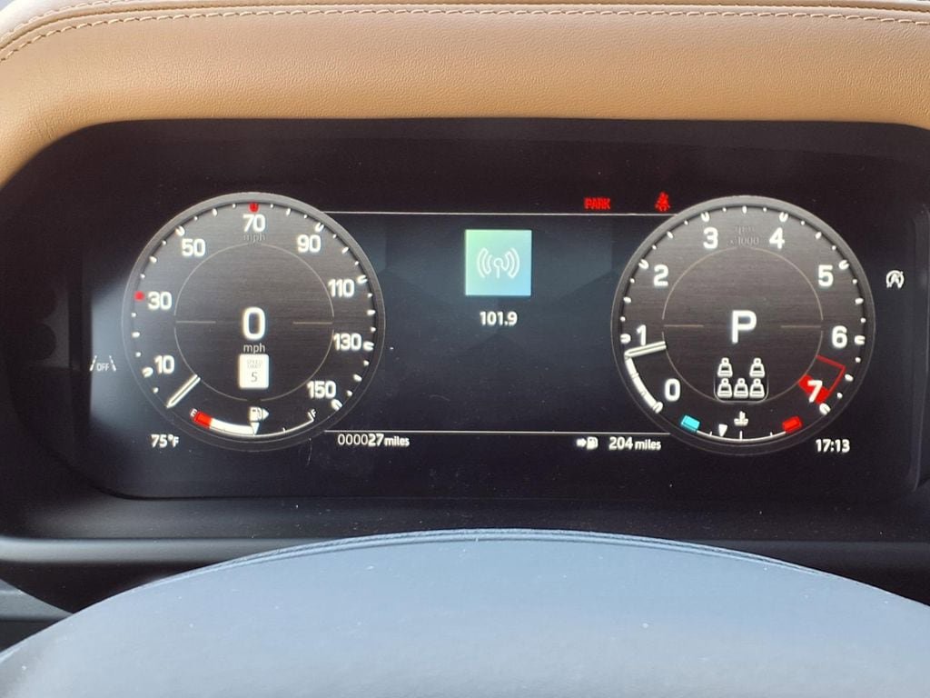 New 2026 Land Rover Defender 130 X-Dynamic SE AWD/4WD image 14