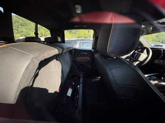 Used 2026 GMC Canyon AT4 w/ Nightfall Essentials Package AWD/4WD image 11