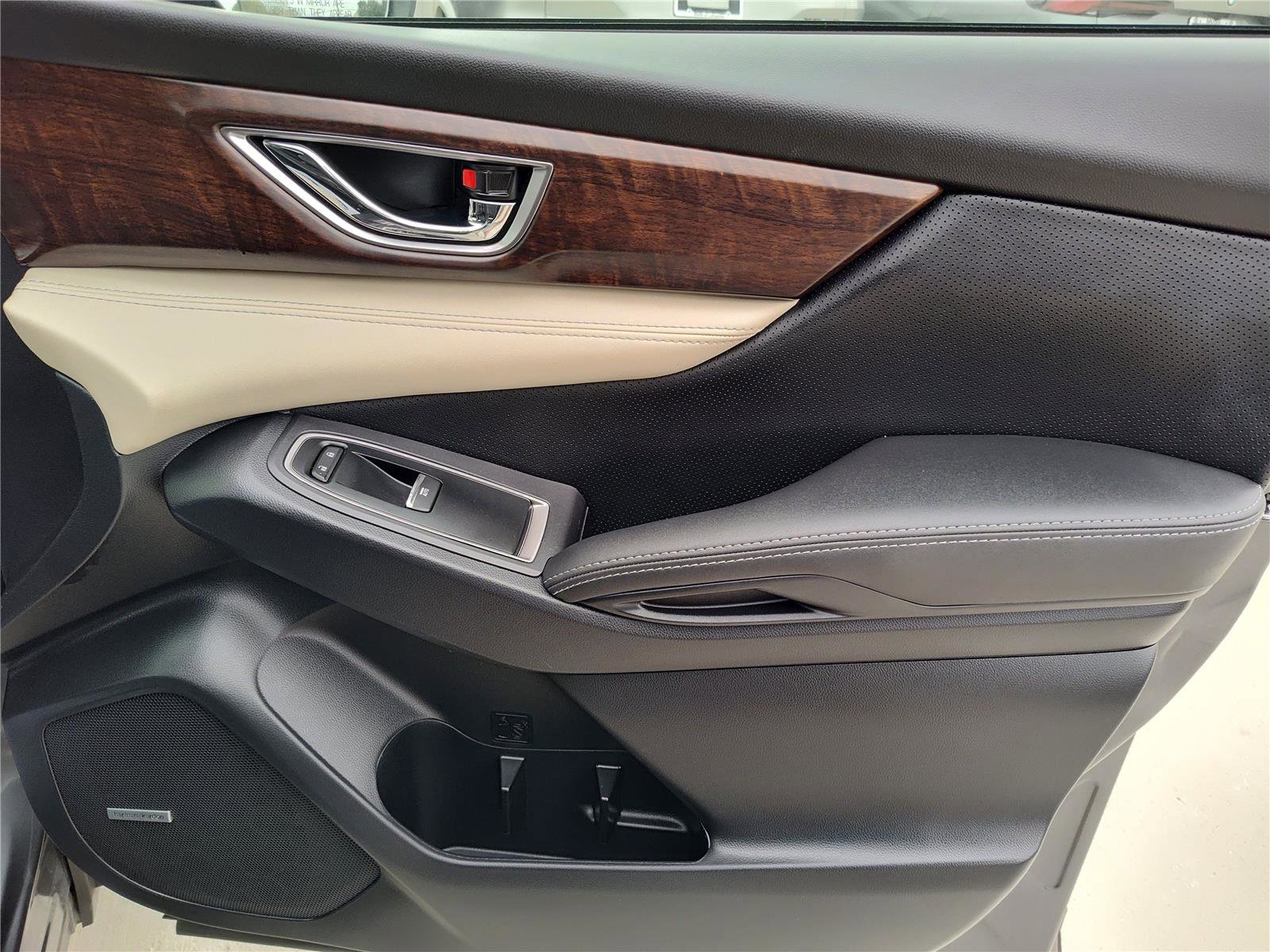 Used 2021 Subaru Ascent Touring w/ Popular Package #2 image 25