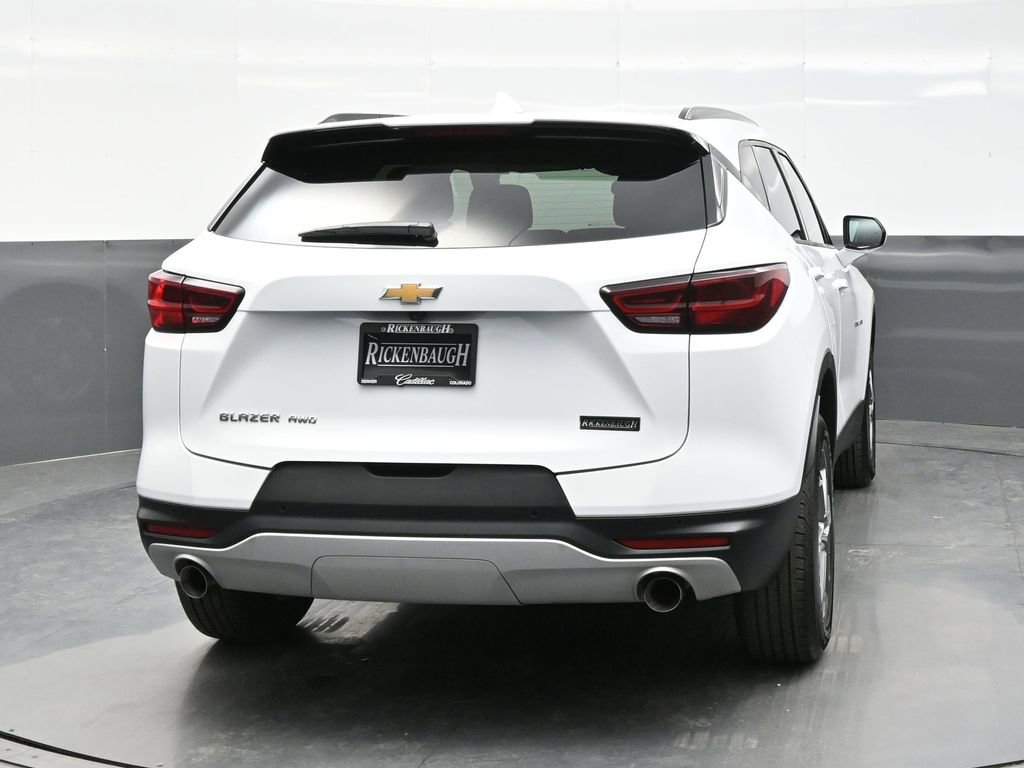 Used 2025 Chevrolet Blazer LT w/ Convenience Package image 6
