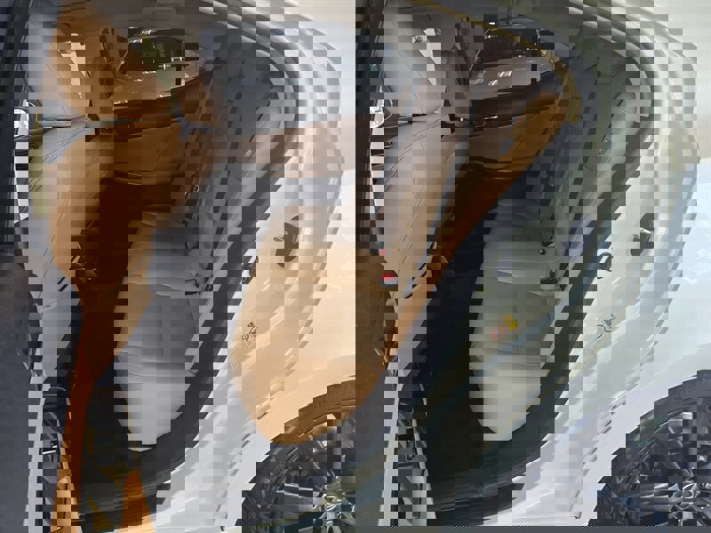 Used 2016 Lexus IS 200t image 11