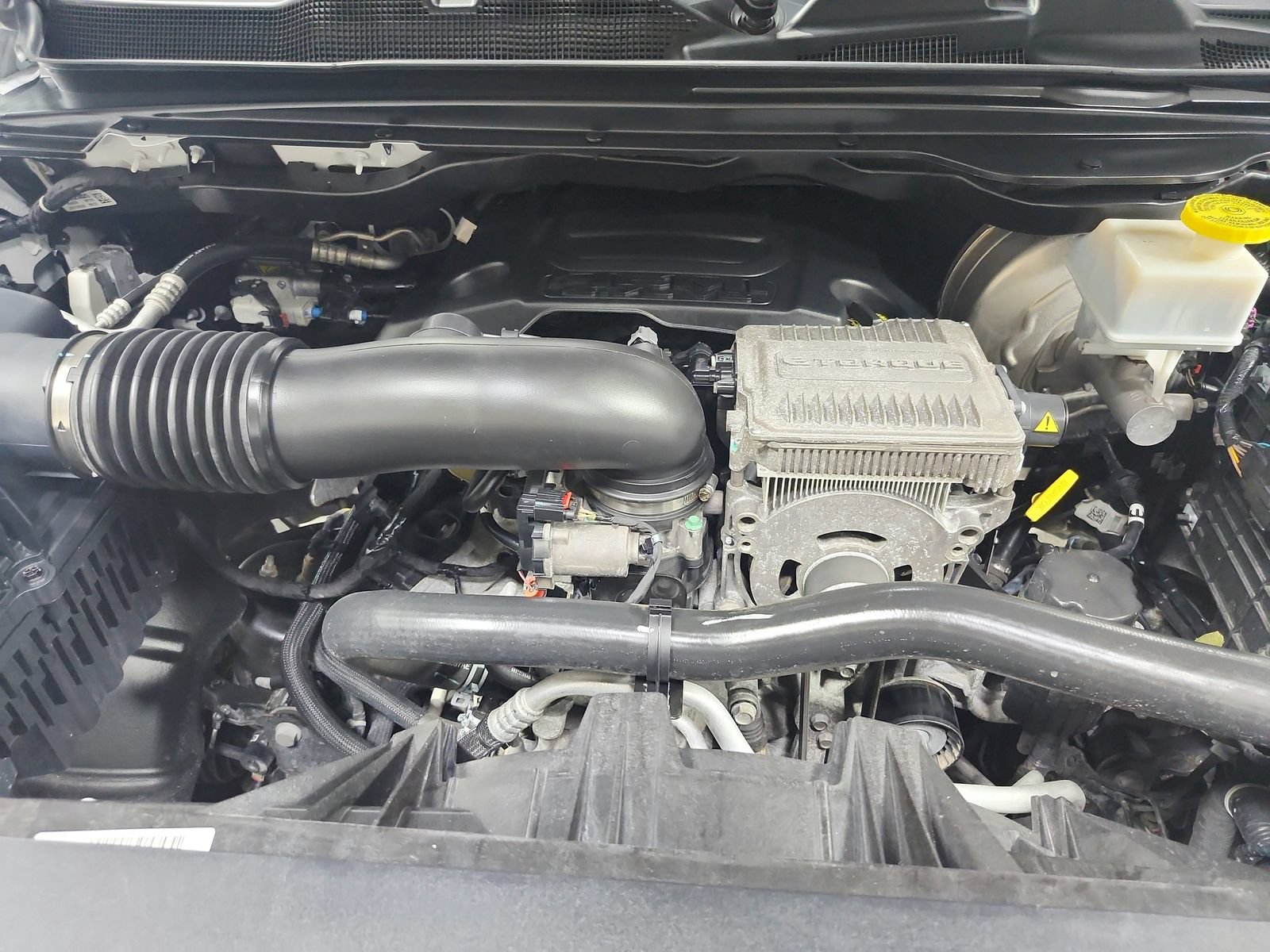 Used 2023 RAM 1500 Limited w/ Body Color Bumper Group AWD/4WD image 17