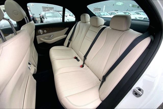 Certified 2022 Mercedes-Benz E 450 4MATIC Sedan image 17