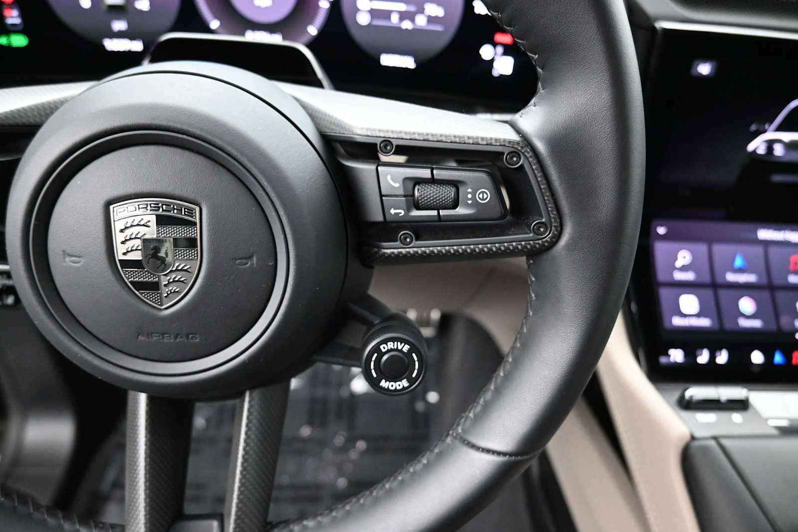 New 2026 Porsche Cayenne Turbo AWD/4WD image 17