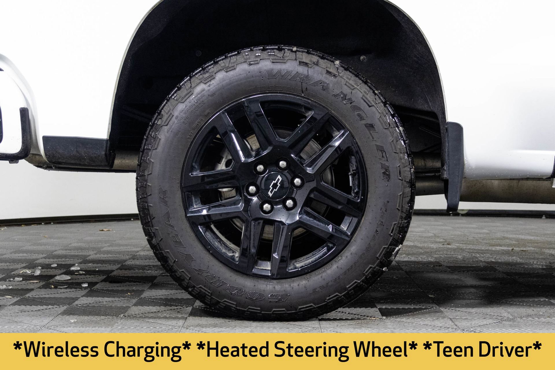 Certified 2025 Chevrolet Silverado 1500 RST image 45