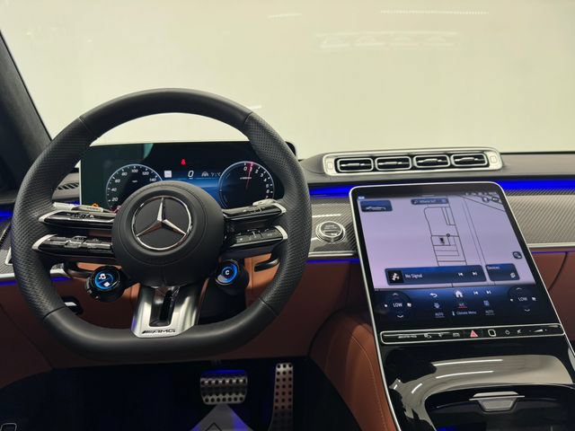 Used 2025 Mercedes-Benz S 63 AMG S image 3