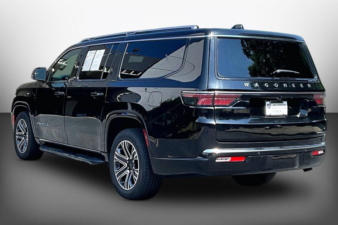 Certified 2024 Jeep Wagoneer L Series II w/ Flexible Seating Group AWD/4WD image 6
