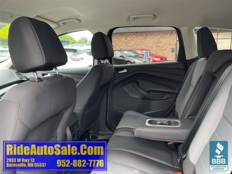 Used 2016 Ford Escape SE w/ Equipment Group 201A AWD/4WD image 12