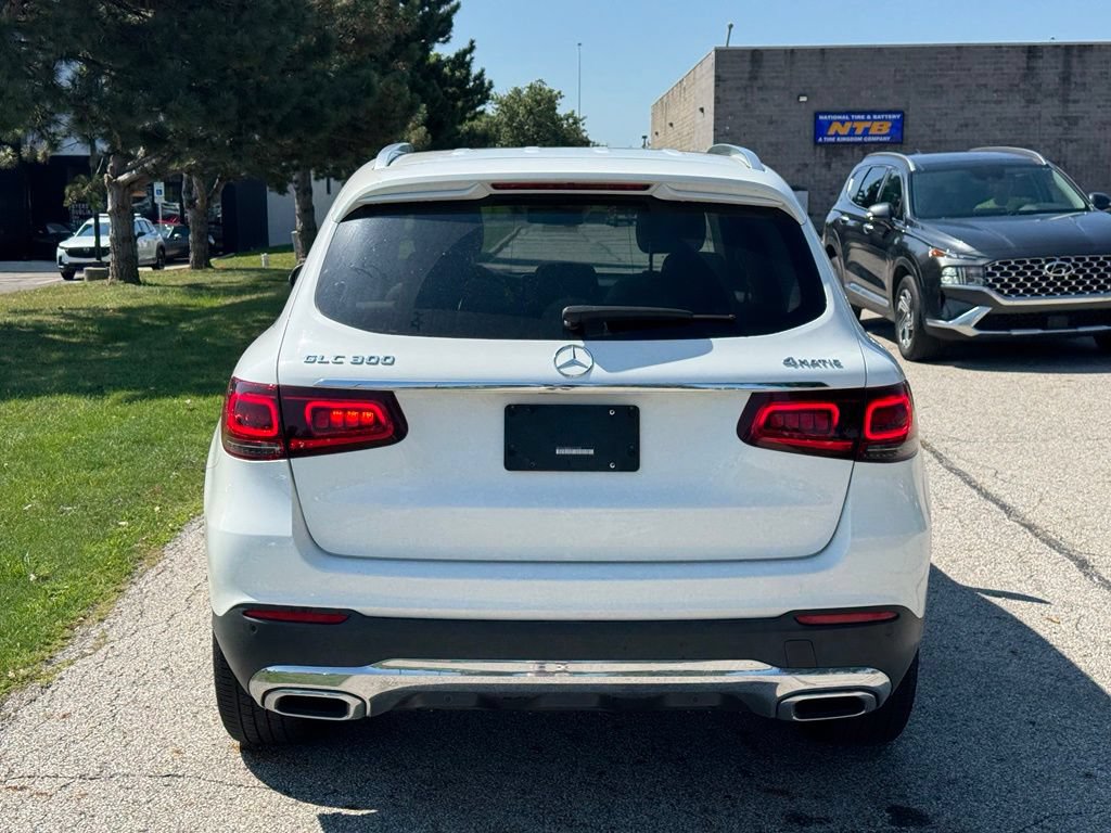 Used 2020 Mercedes-Benz GLC 300 4MATIC image 4