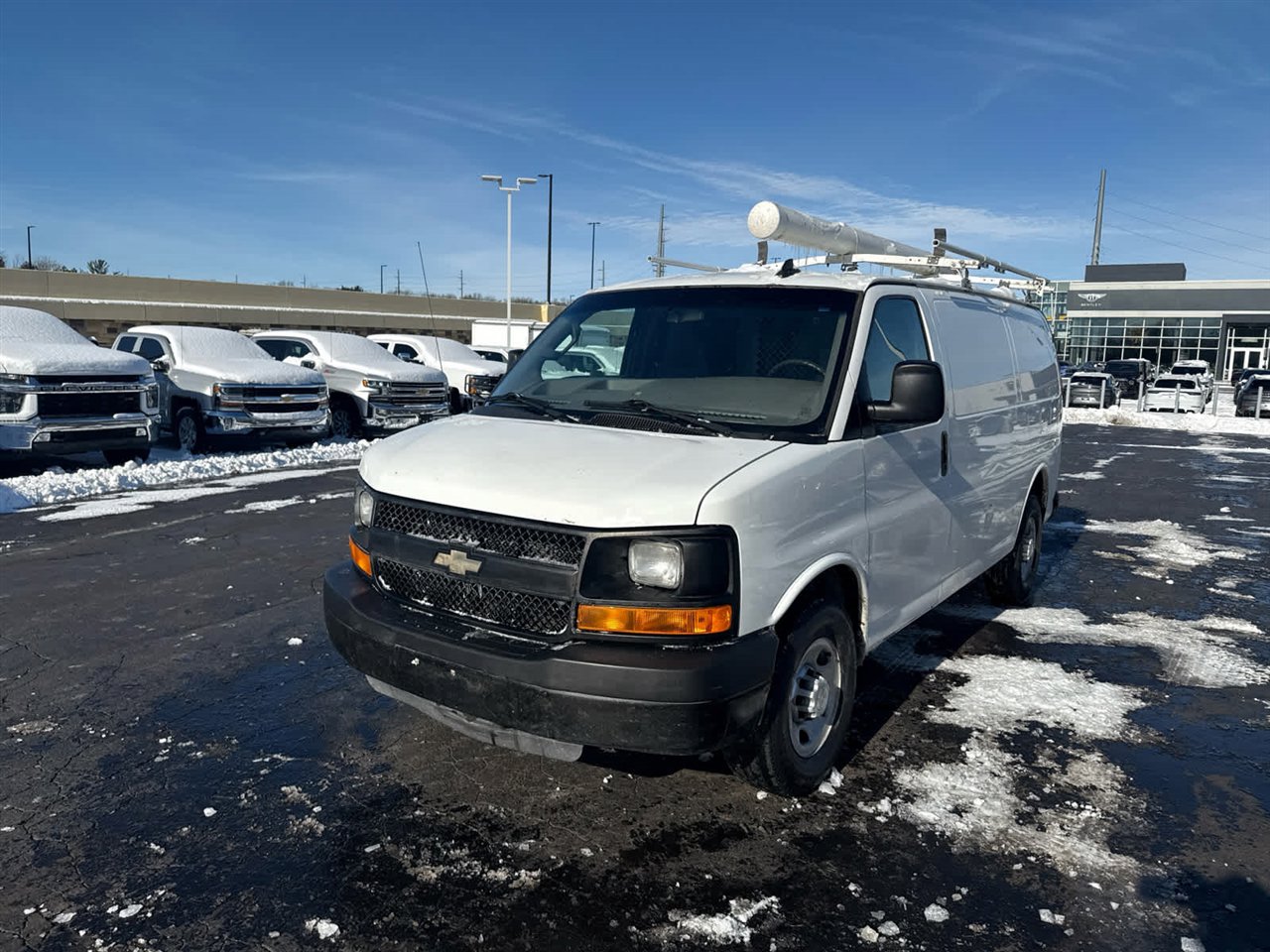 Used 2016 Chevrolet Express 2500 image 4