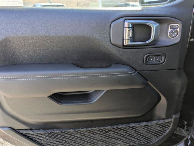 Used 2021 Jeep Wrangler Unlimited Sahara image 10