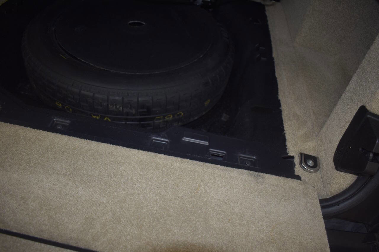 Used 2017 Land Rover Range Rover image 34