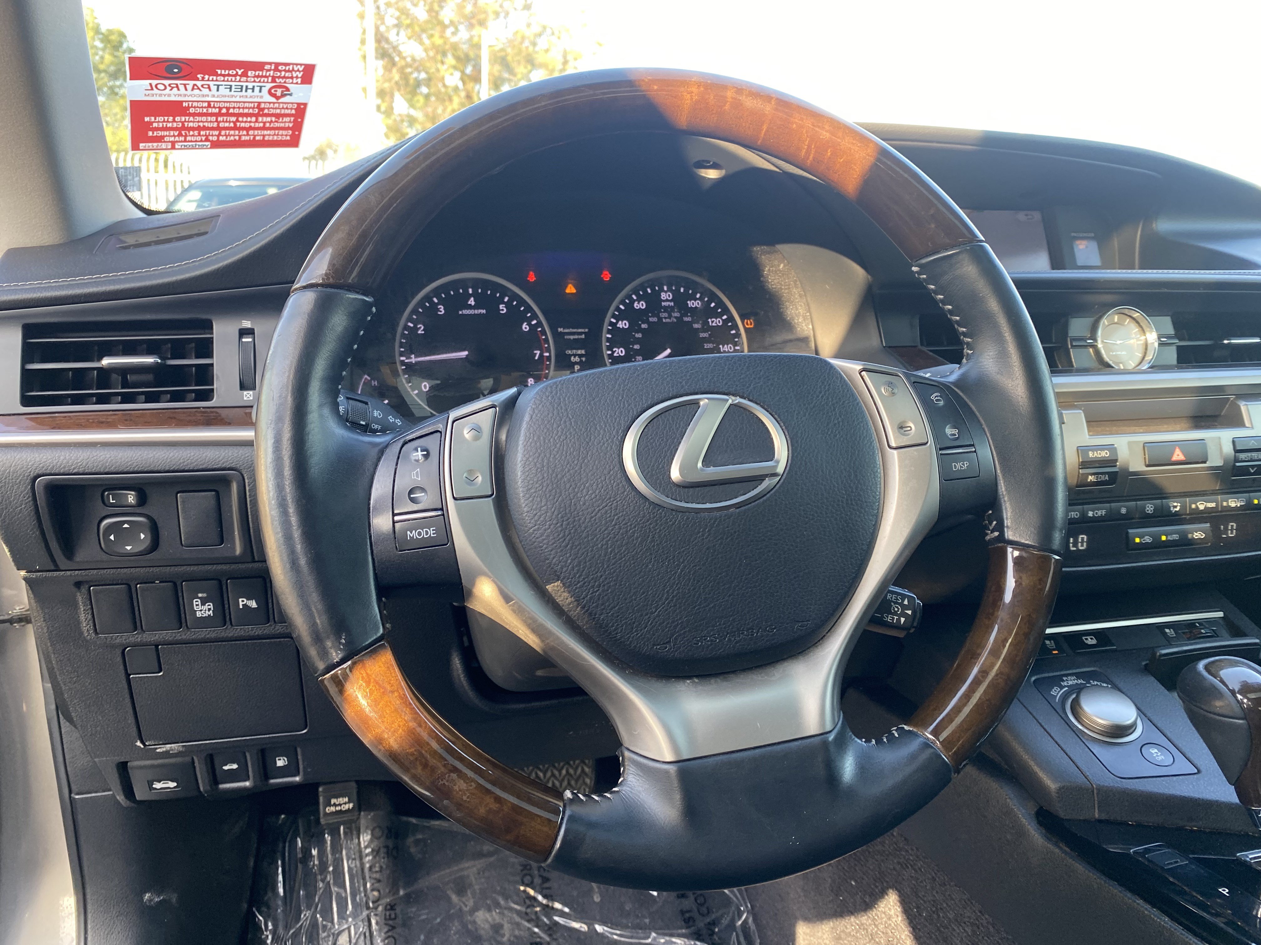 Used 2015 Lexus ES 350 w/ Luxury Package FWD image 22