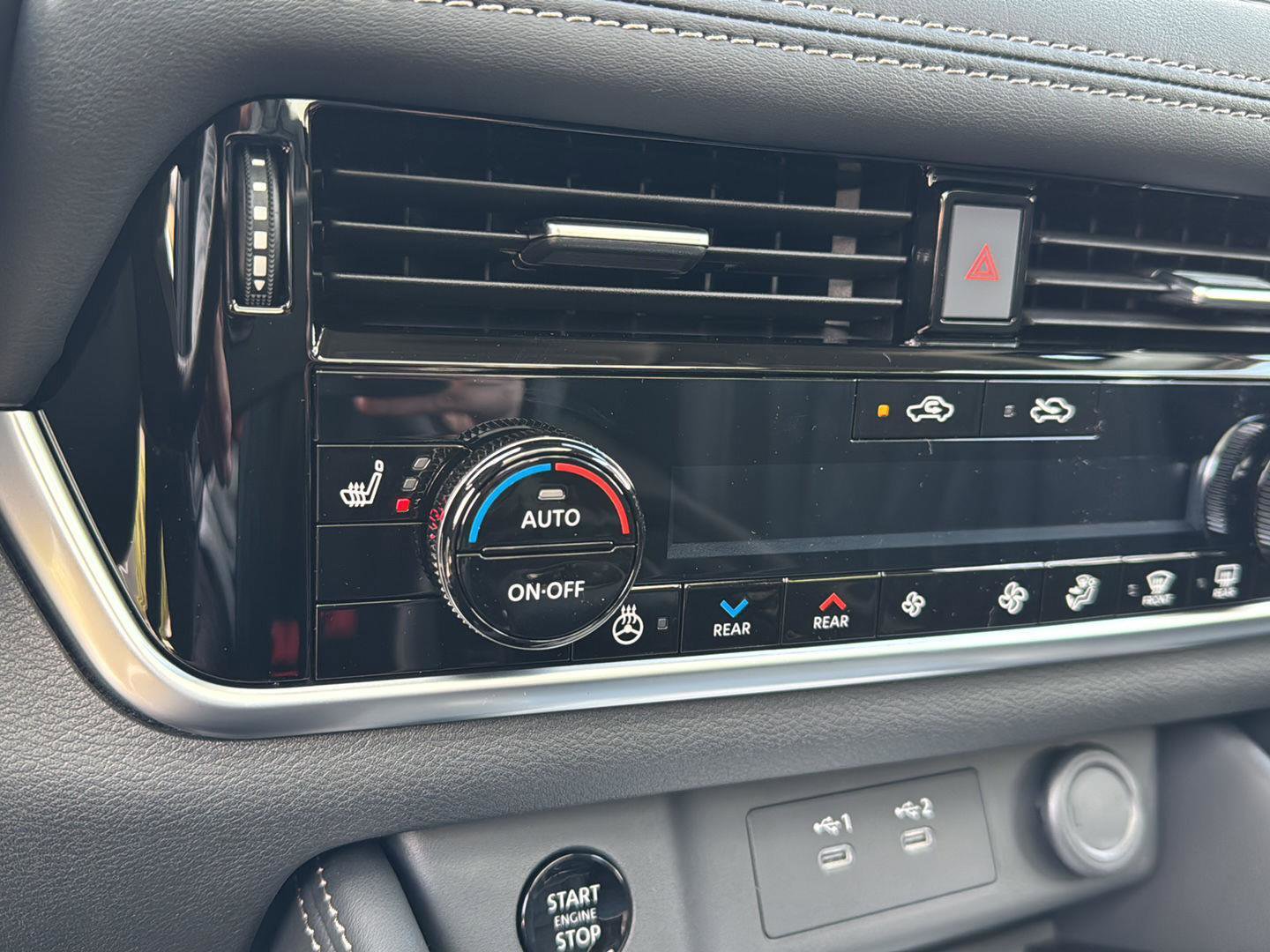 New 2026 Nissan Rogue Platinum w/ Platinum Premium Package image 24