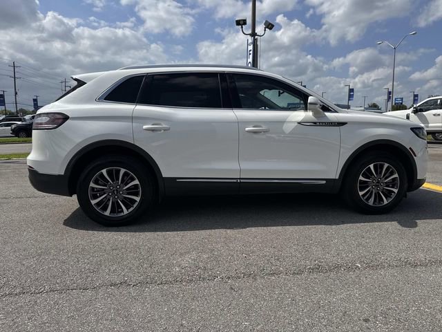 Certified 2023 Lincoln Nautilus AWD w/ Premium Package image 4